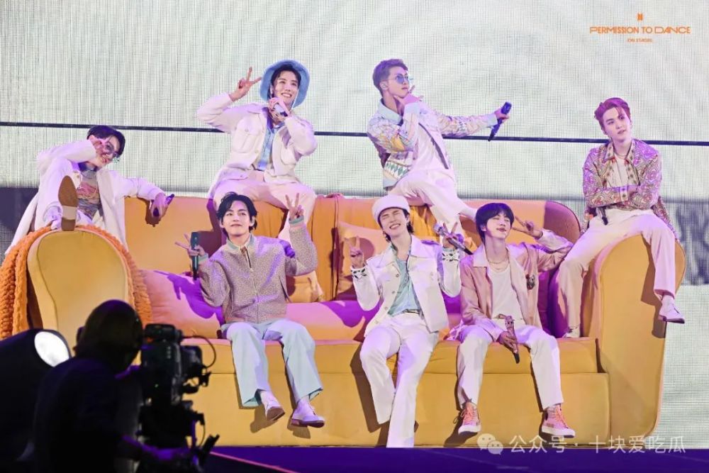 重庆时时彩:离谱!新女团还没红,两个老板吵起来了